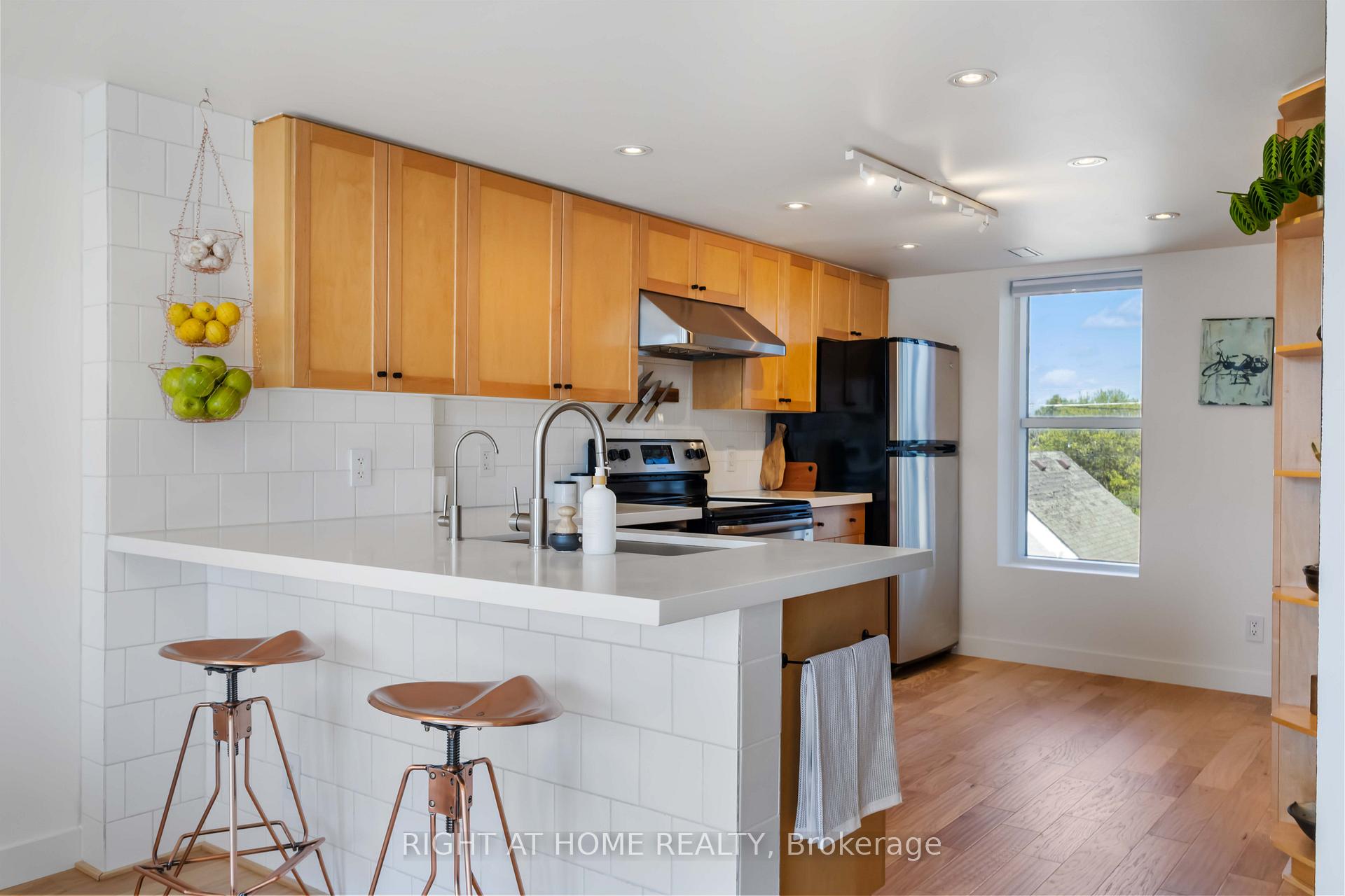 Photo 21 of Unit 202, 214 Main Street, Toronto, East End-Danforth — HOMEH