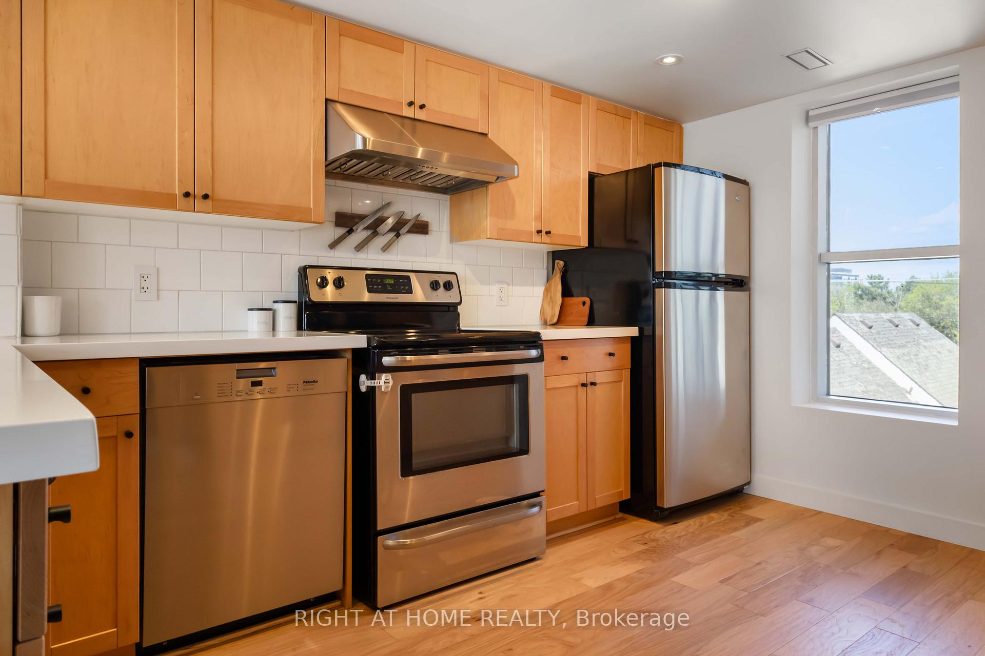 Photo 22 of Unit 202, 214 Main Street, Toronto, East End-Danforth — HOMEH