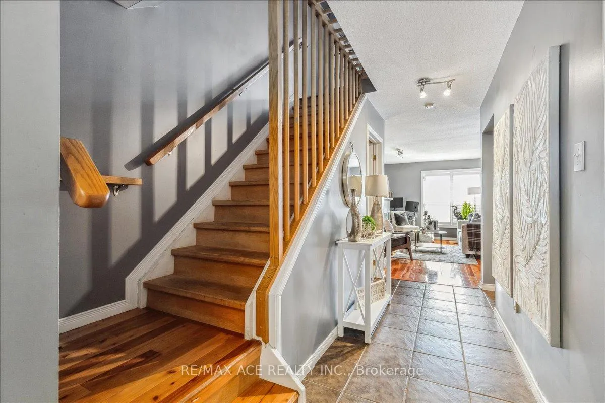 Photo 6 of Unit 8, 1330 Trowbridge Drive, Oshawa, Centennial — HOMEH