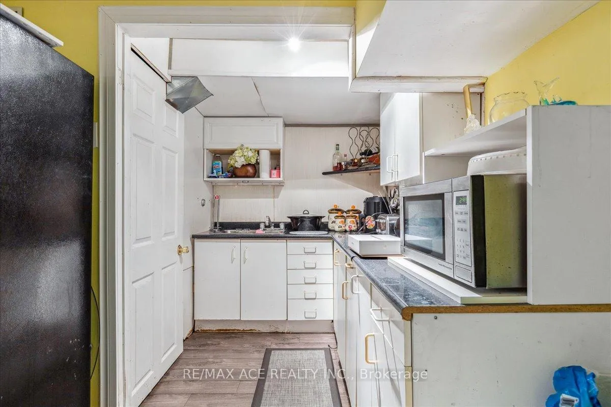 Photo 27 of Unit 8, 1330 Trowbridge Drive, Oshawa, Centennial — HOMEH