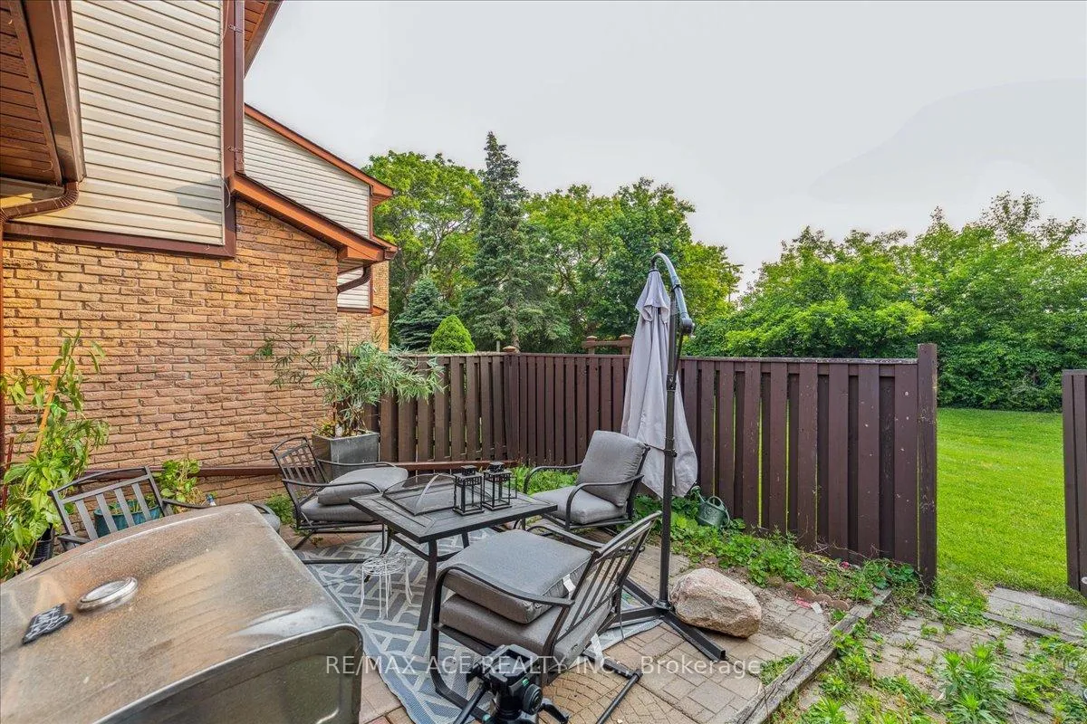 Photo 31 of Unit 8, 1330 Trowbridge Drive, Oshawa, Centennial — HOMEH