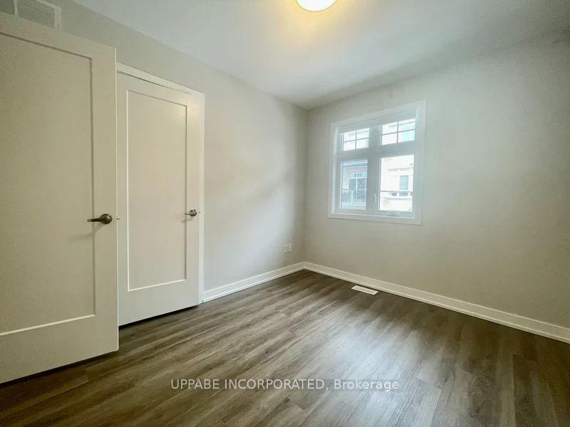 Photo 9 of Unit D, 681 Edison Avenue, Ottawa, Laurentianview — HOMEH
