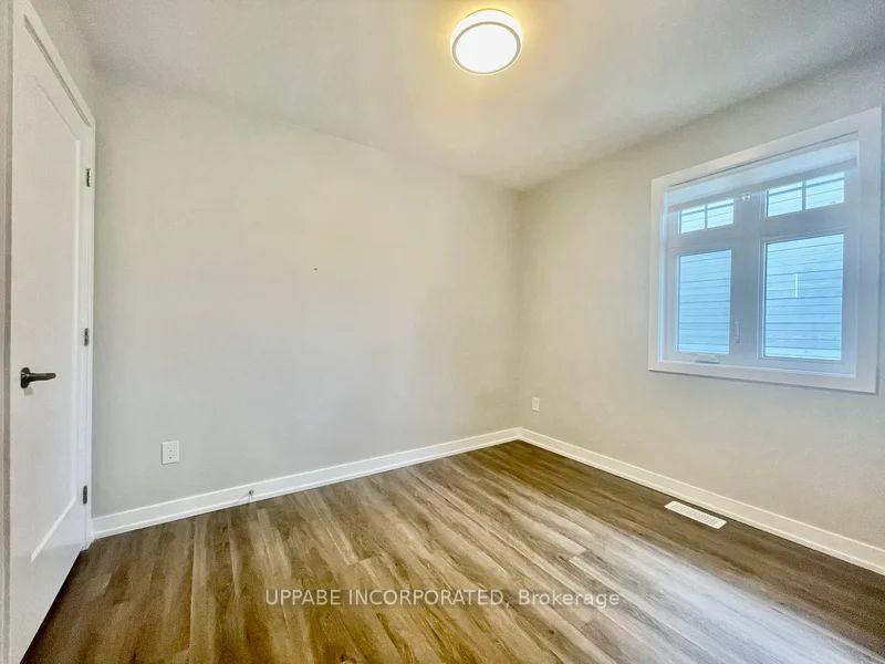 Photo 10 of Unit D, 681 Edison Avenue, Ottawa, Laurentianview — HOMEH