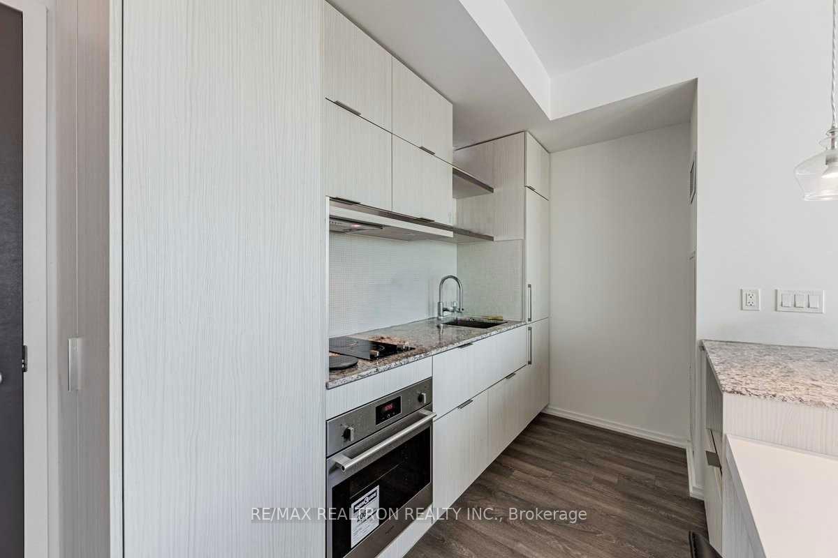 Photo 7 of Unit 5313, 197 Yonge Street, Toronto, Church-Yonge Corridor — HOMEH