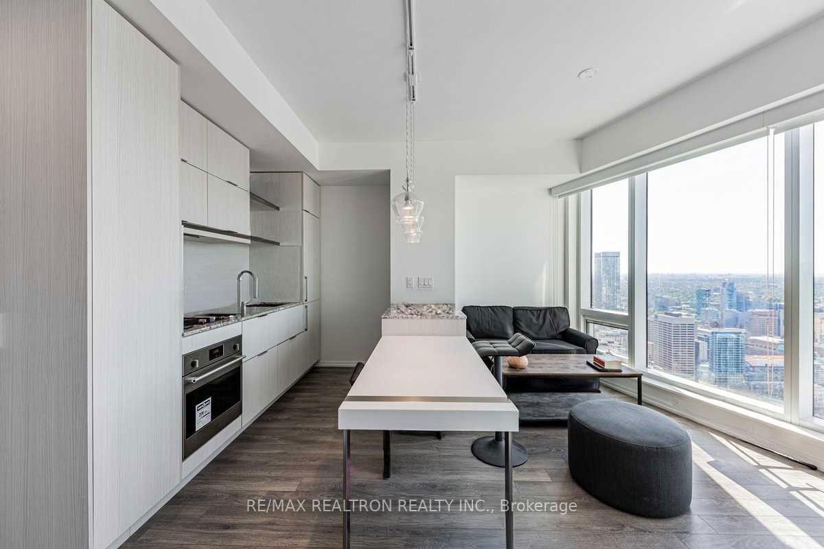 Photo 8 of Unit 5313, 197 Yonge Street, Toronto, Church-Yonge Corridor — HOMEH