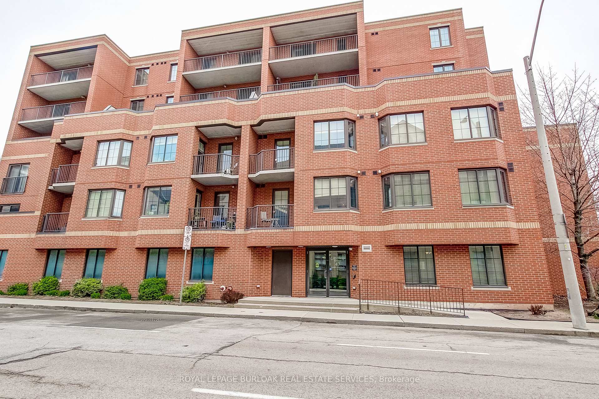 Photo 2 of Unit 404, 47 Caroline Street N, Hamilton, Central — HOMEH