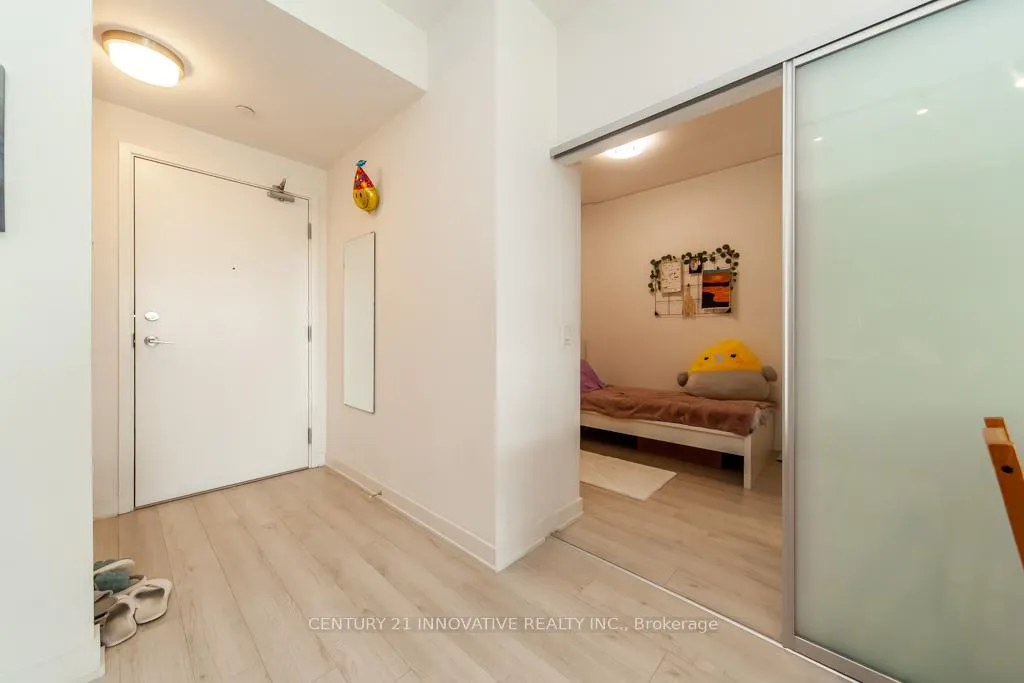 Photo 4 of Unit 221, 681 Yonge Street, Barrie, Painswick South — HOMEH