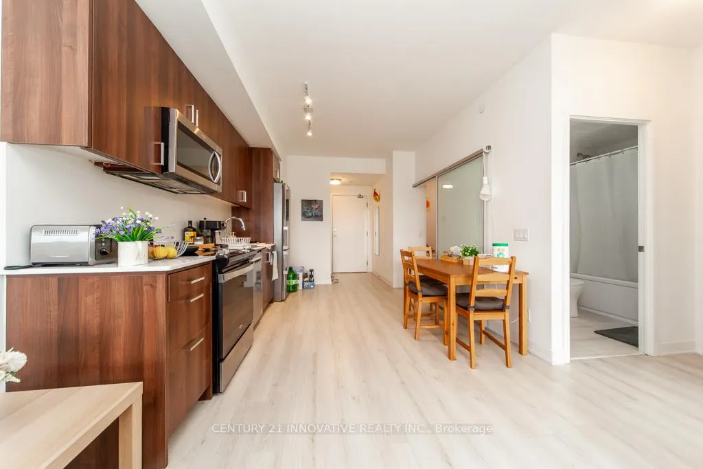 Photo 18 of Unit 221, 681 Yonge Street, Barrie, Painswick South — HOMEH