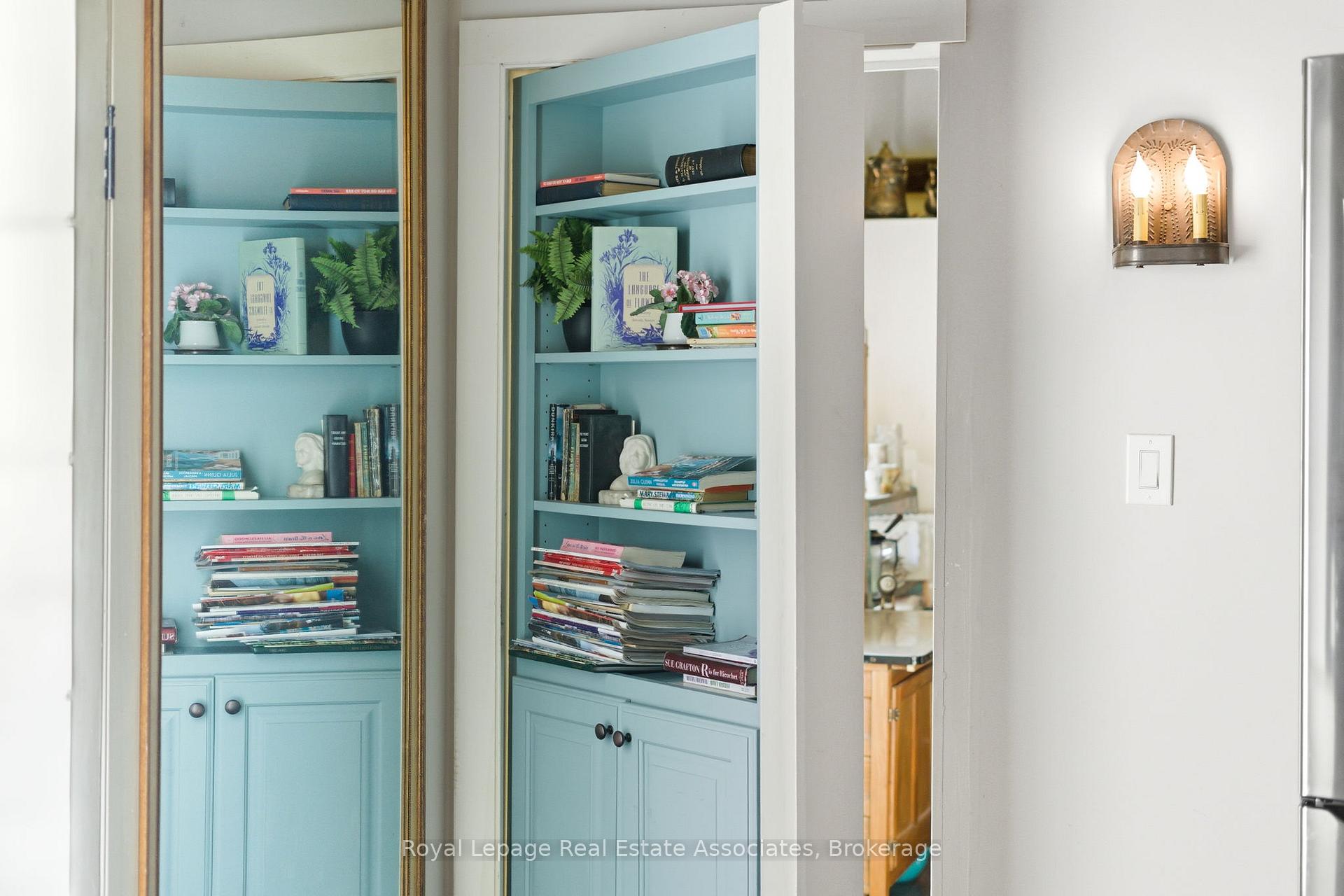 Photo 10 of 52 Grand River Street S, Brant, Paris — HOMEH