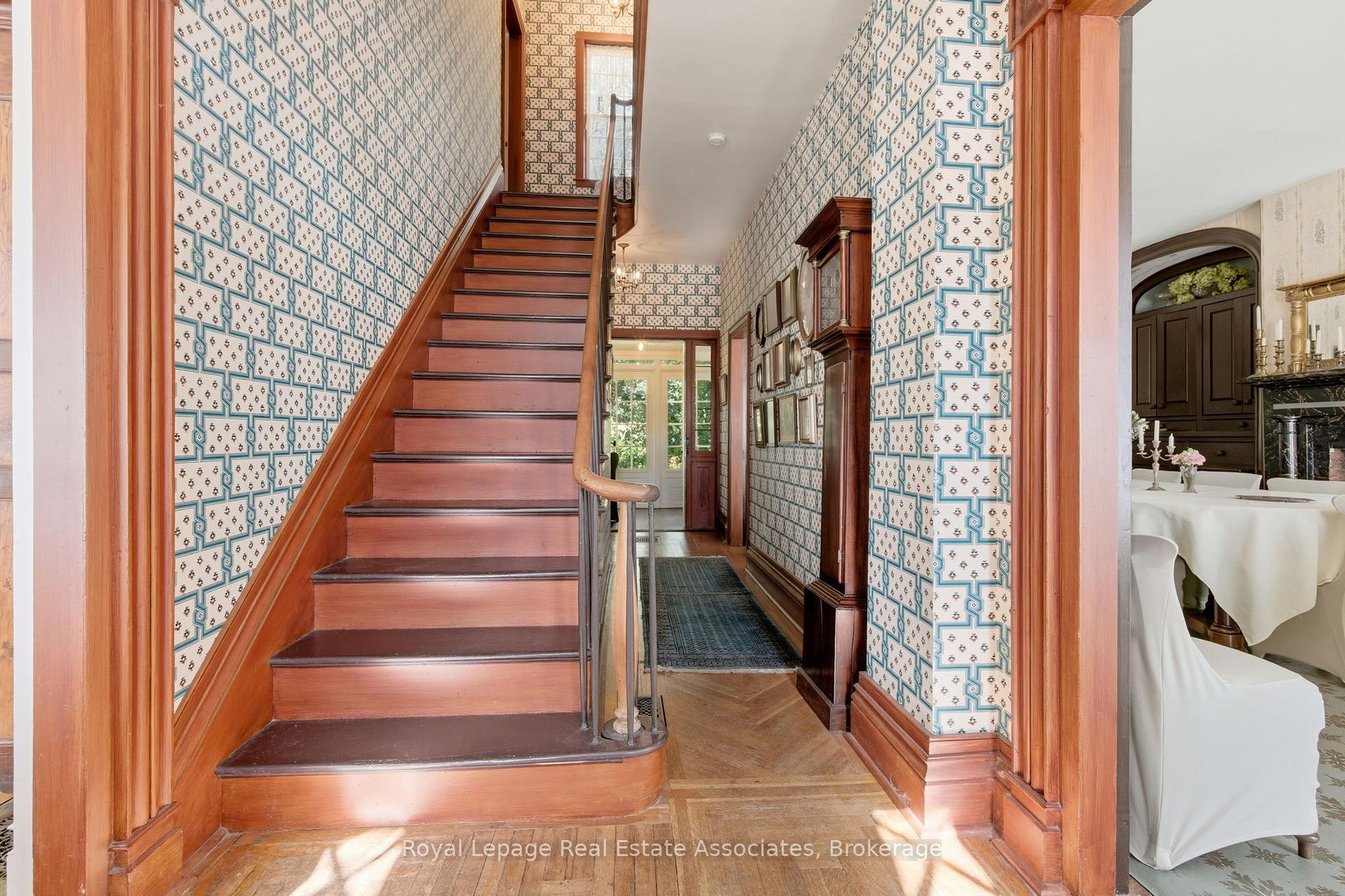 Photo 14 of 52 Grand River Street S, Brant, Paris — HOMEH