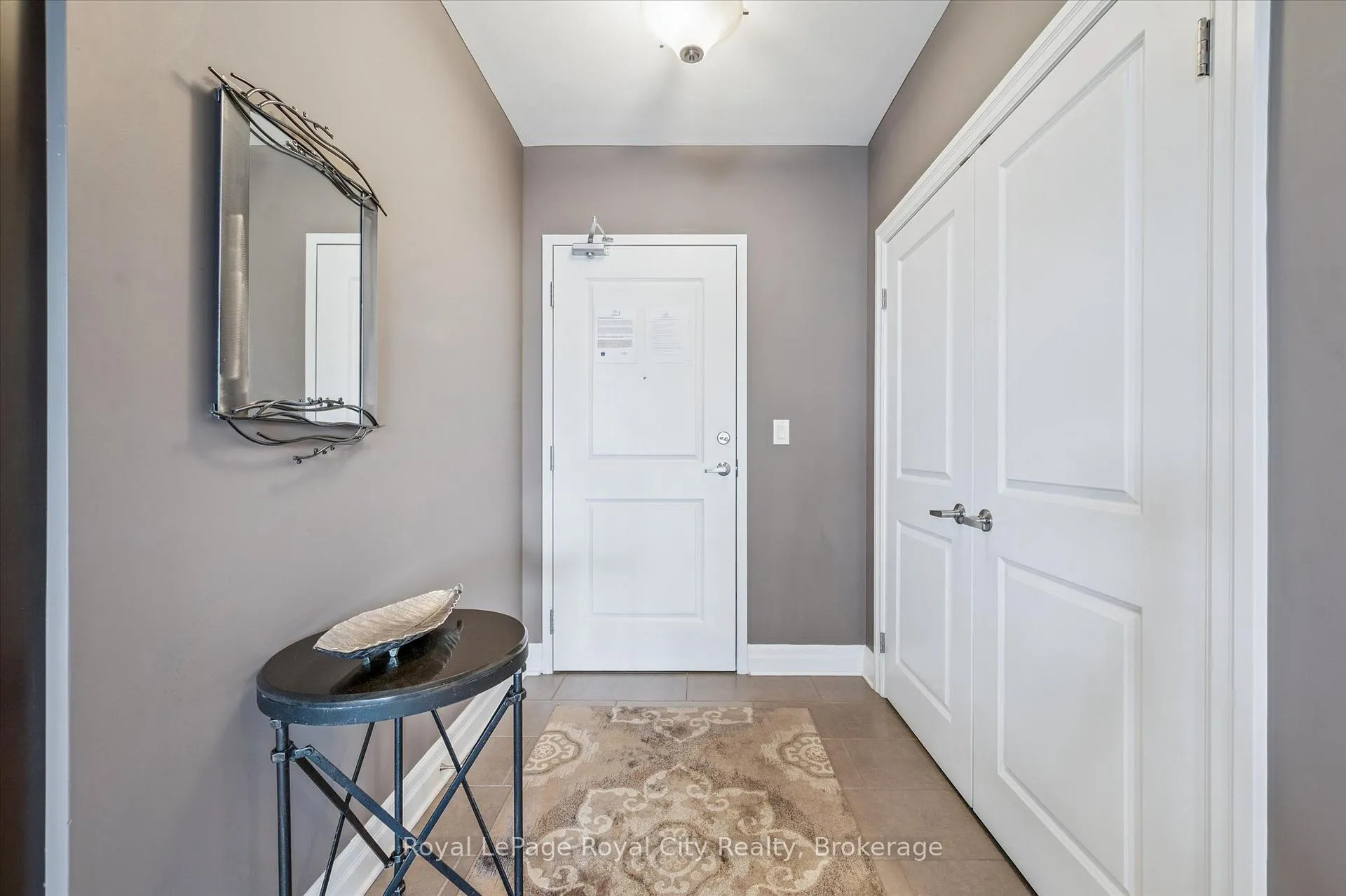 Photo 6 of Unit 606, 160 Macdonell Street, Guelph, Downtown — HOMEH