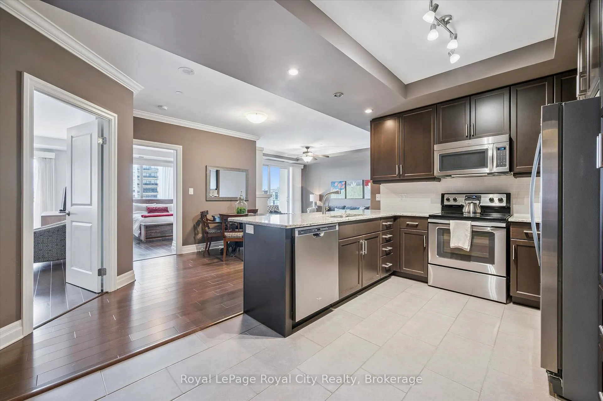 Photo 7 of Unit 606, 160 Macdonell Street, Guelph, Downtown — HOMEH