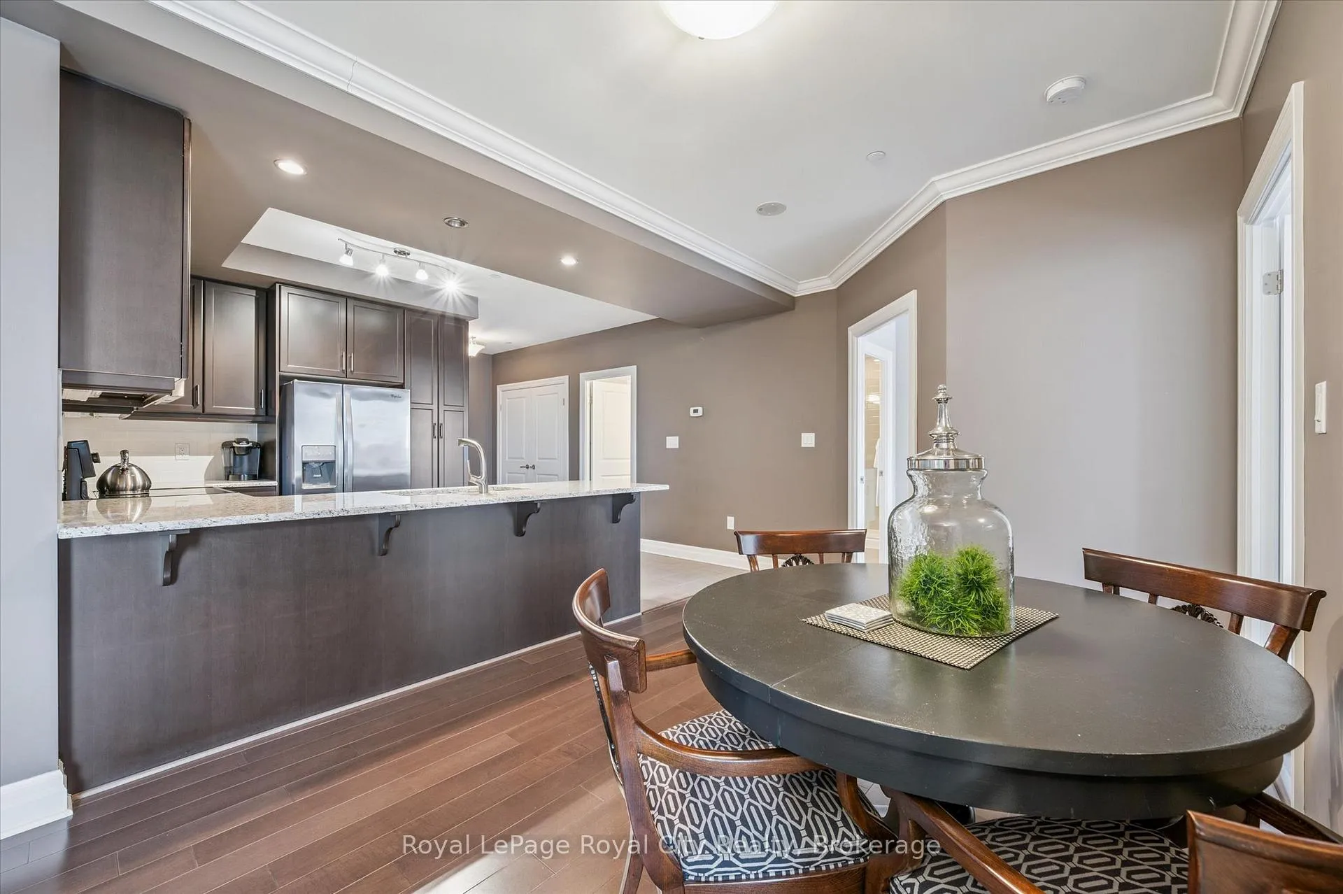 Photo 12 of Unit 606, 160 Macdonell Street, Guelph, Downtown — HOMEH