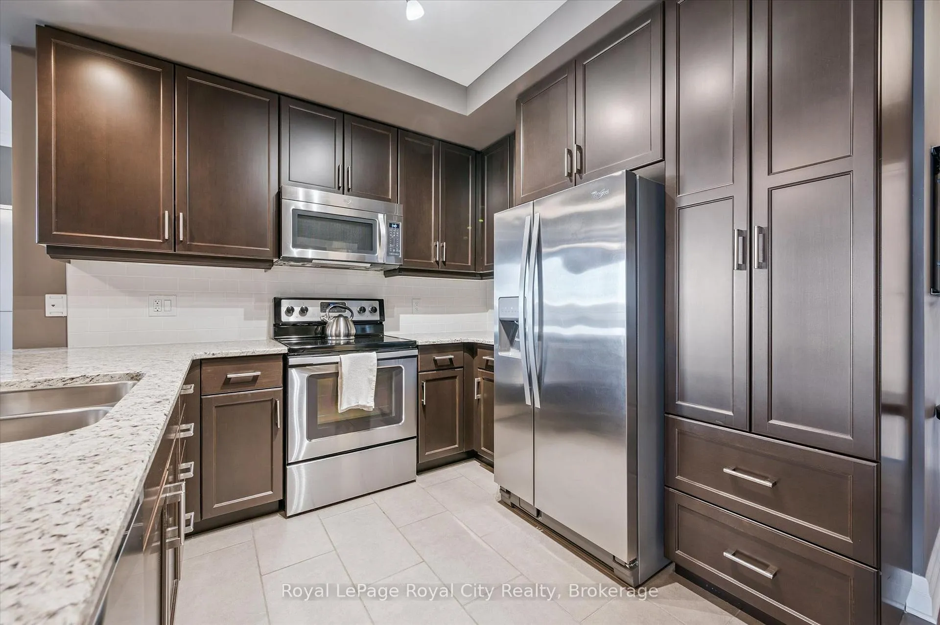 Photo 15 of Unit 606, 160 Macdonell Street, Guelph, Downtown — HOMEH