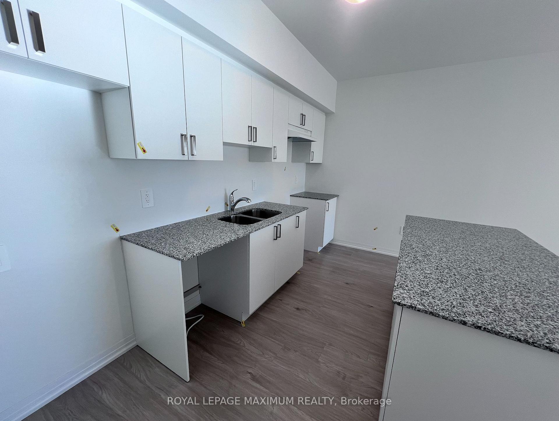 Photo 10 of Unit 604, 15 Kneeshaw Drive, Barrie, Rural Barrie Southeast — HOMEH