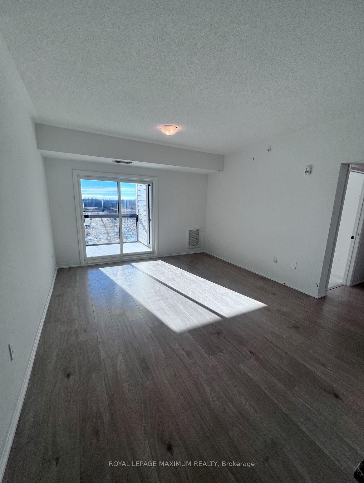 Photo 15 of Unit 604, 15 Kneeshaw Drive, Barrie, Rural Barrie Southeast — HOMEH