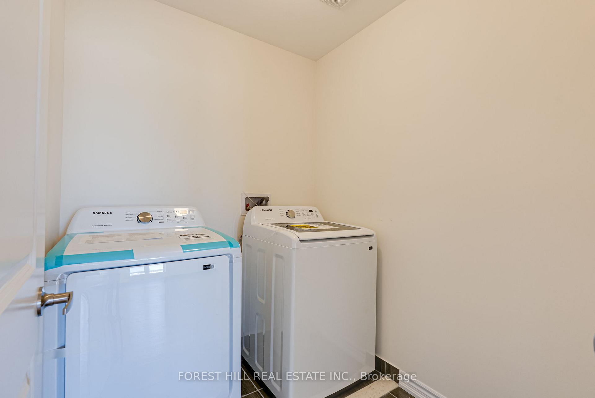 Photo 28 of 138 Terry Fox Drive, Barrie, Rural Barrie Southeast — HOMEH