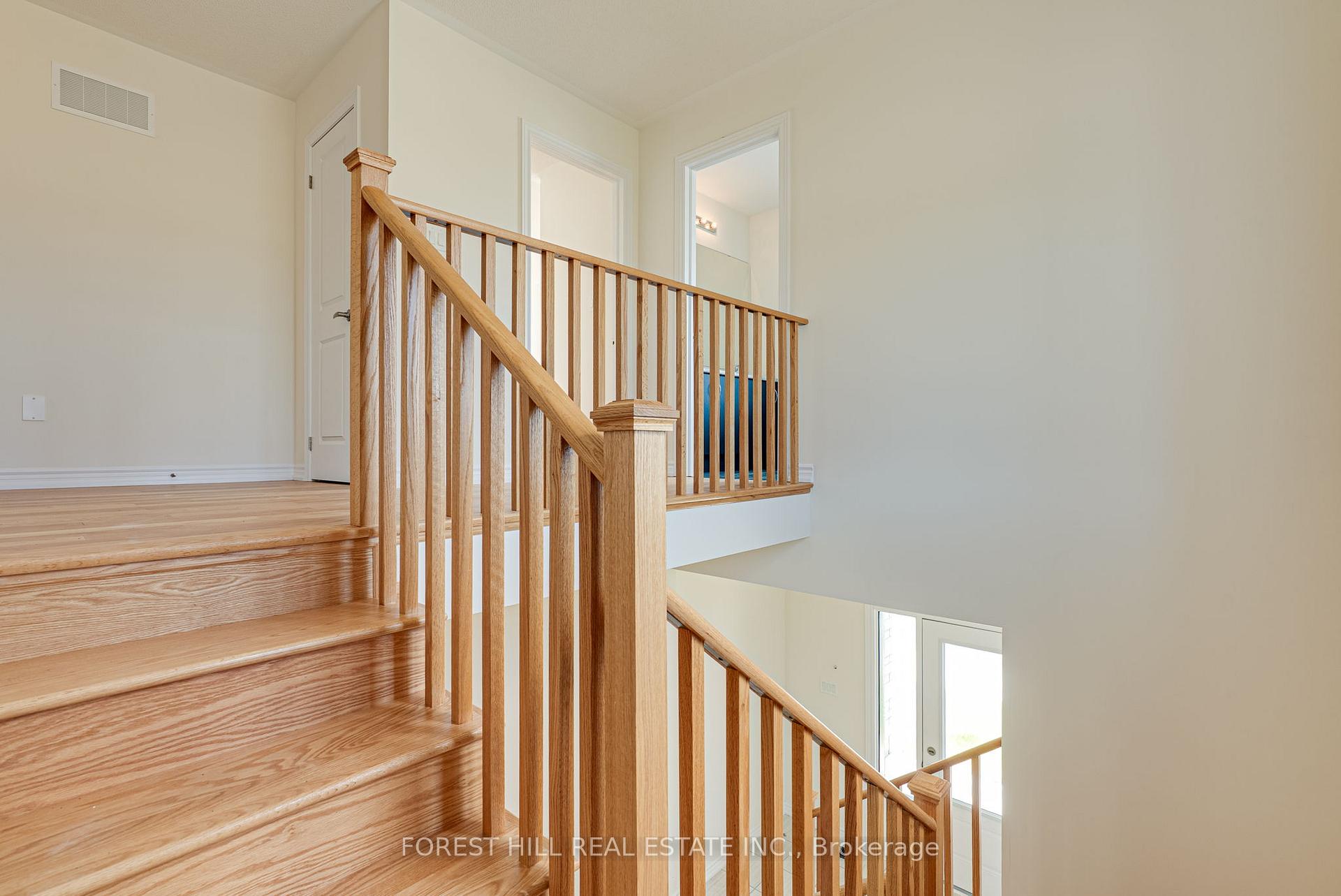 Photo 41 of 138 Terry Fox Drive, Barrie, Rural Barrie Southeast — HOMEH