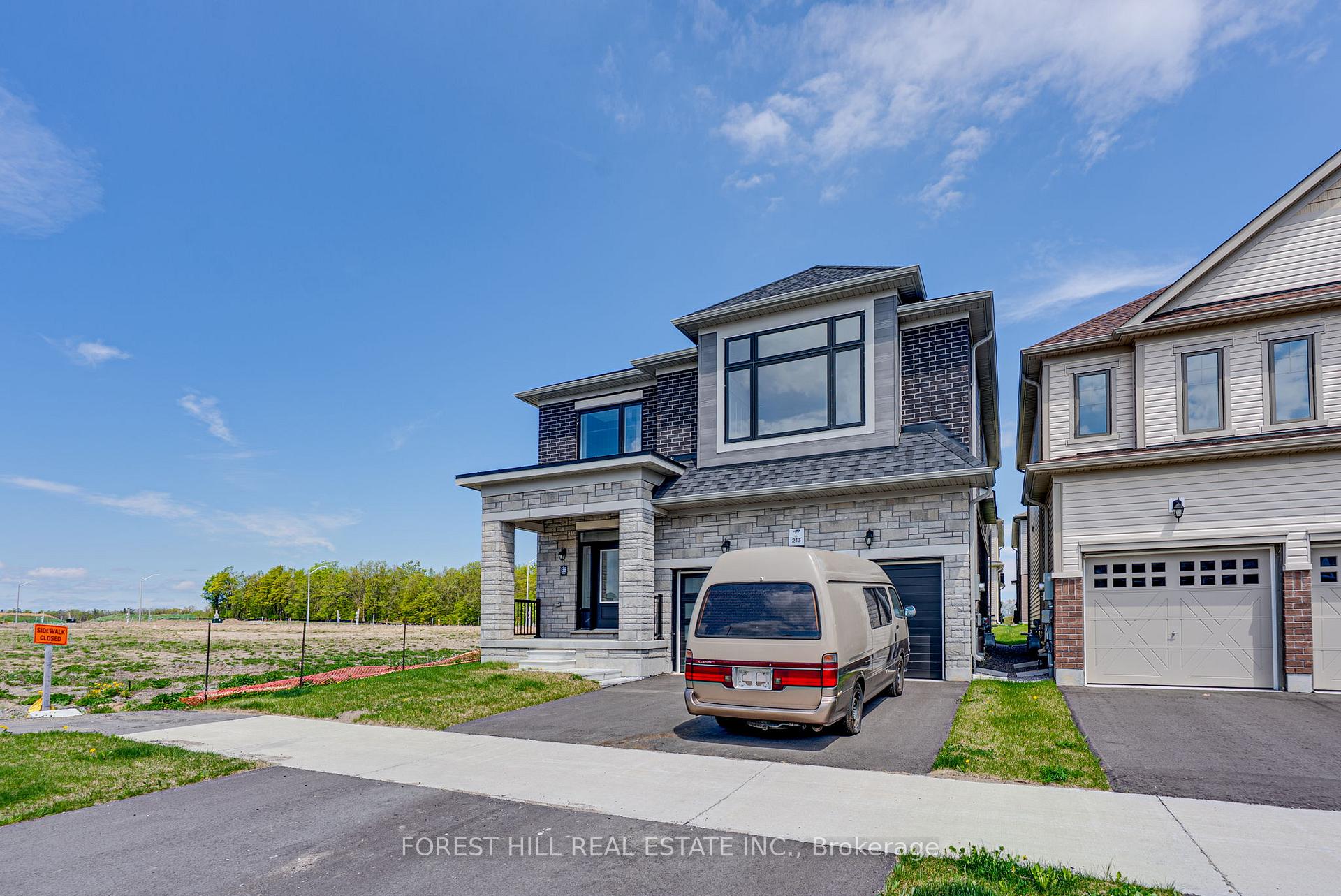 Photo 43 of 138 Terry Fox Drive, Barrie, Rural Barrie Southeast — HOMEH