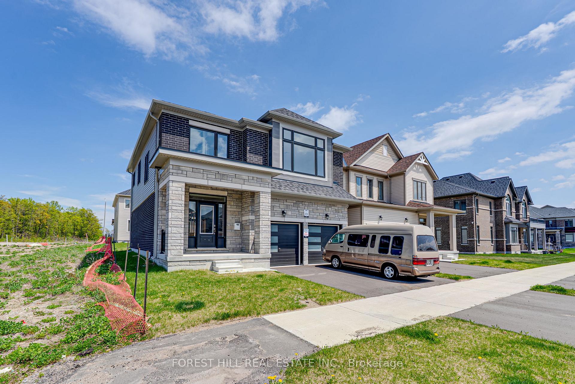 Photo 47 of 138 Terry Fox Drive, Barrie, Rural Barrie Southeast — HOMEH