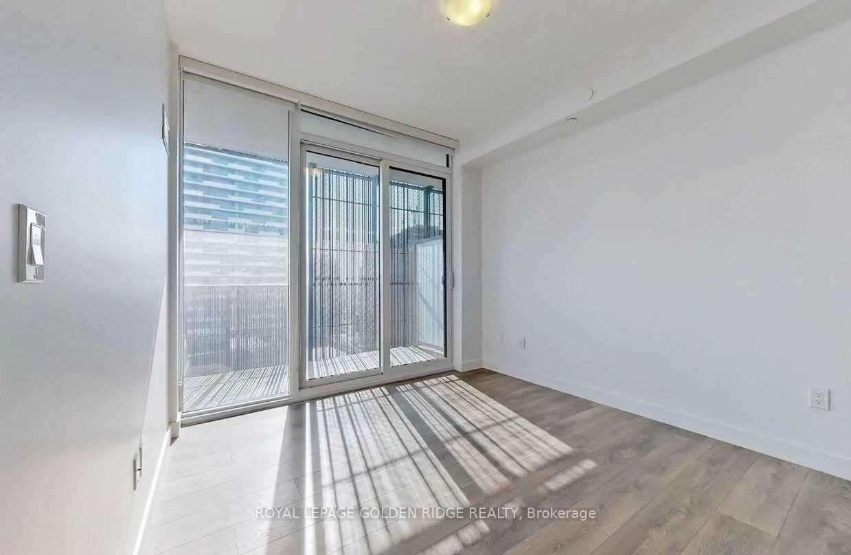 Photo 6 of Unit #2011, 8 Eglinton Avenue E, Toronto, Mount Pleasant West — HOMEH