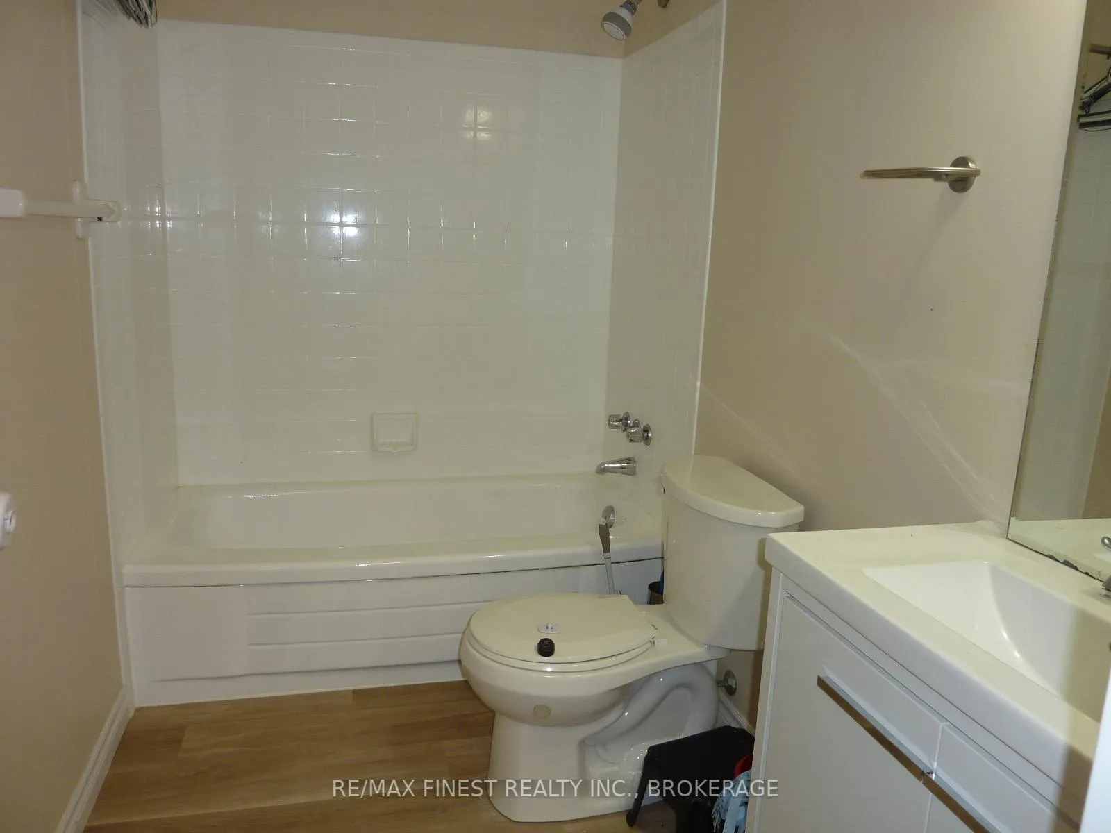 Photo 12 of Unit 307, 266 Guthrie Drive, Kingston, Rideau — HOMEH