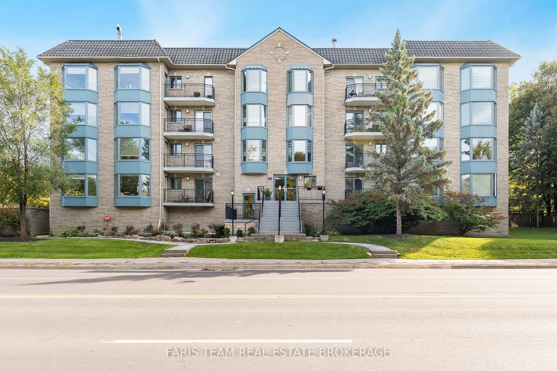 Front of Unit 307, 85 Wellington Street W