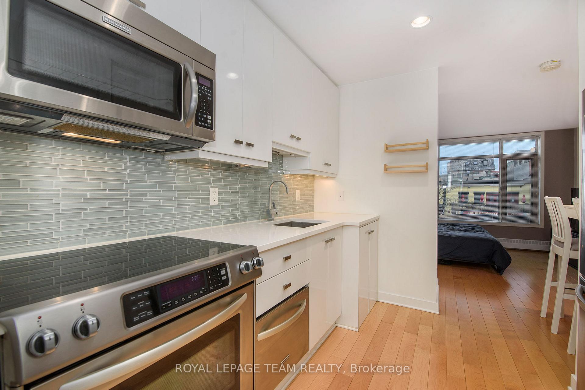Photo 5 of Unit 19, 202 St Patrick Street, Ottawa, Lower Town/Byward Market — HOMEH