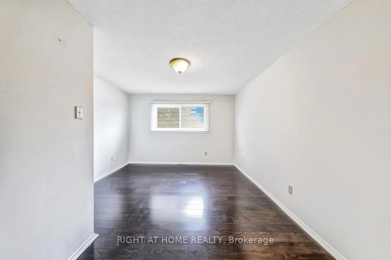 Photo 13 of Unit 9, 9 Ashton Crescent, Brampton, Central Park — HOMEH