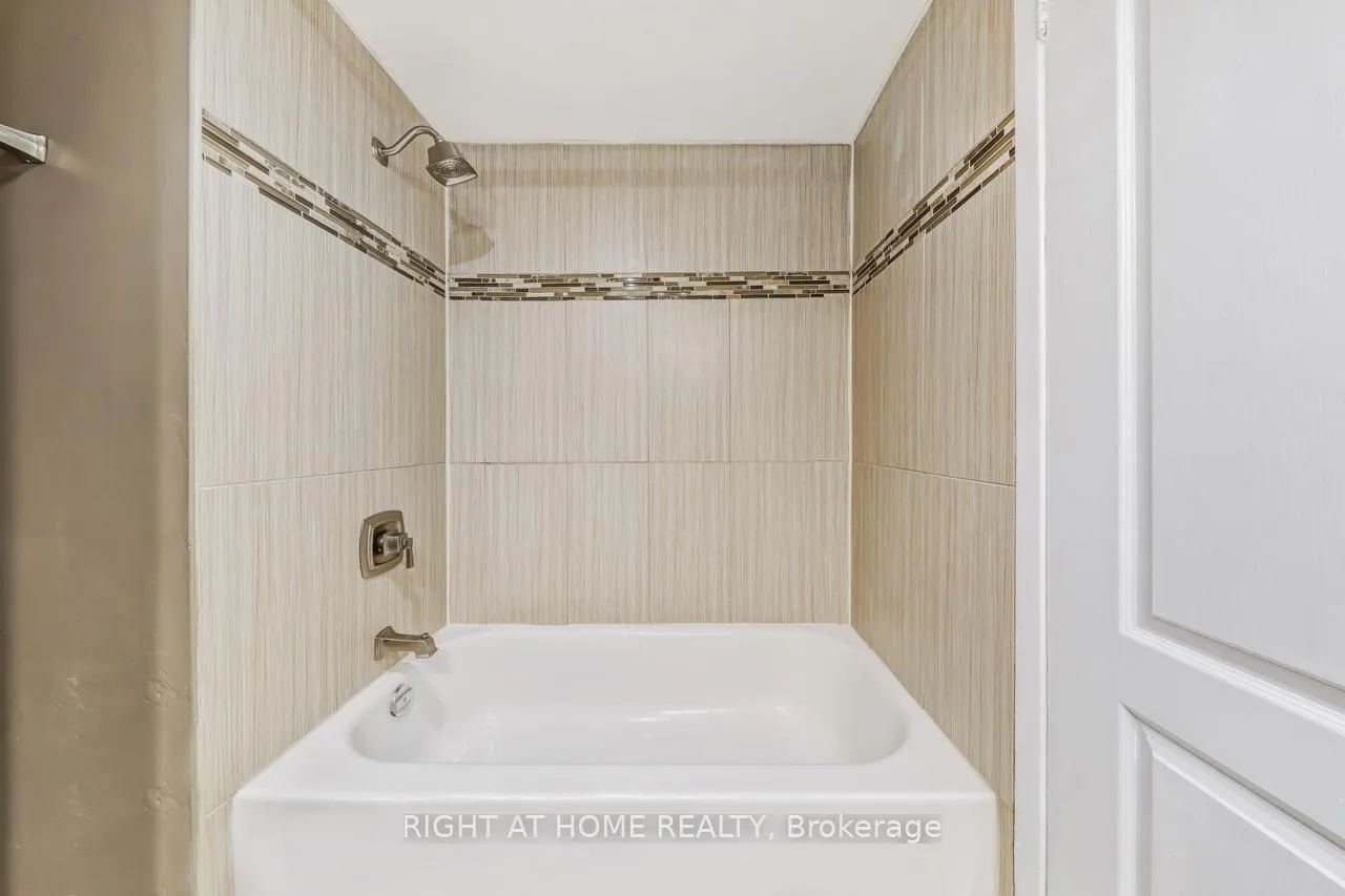 Photo 15 of Unit 9, 9 Ashton Crescent, Brampton, Central Park — HOMEH