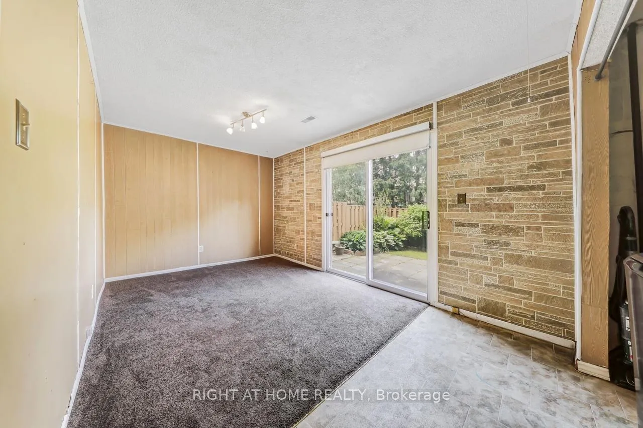 Photo 18 of Unit 9, 9 Ashton Crescent, Brampton, Central Park — HOMEH