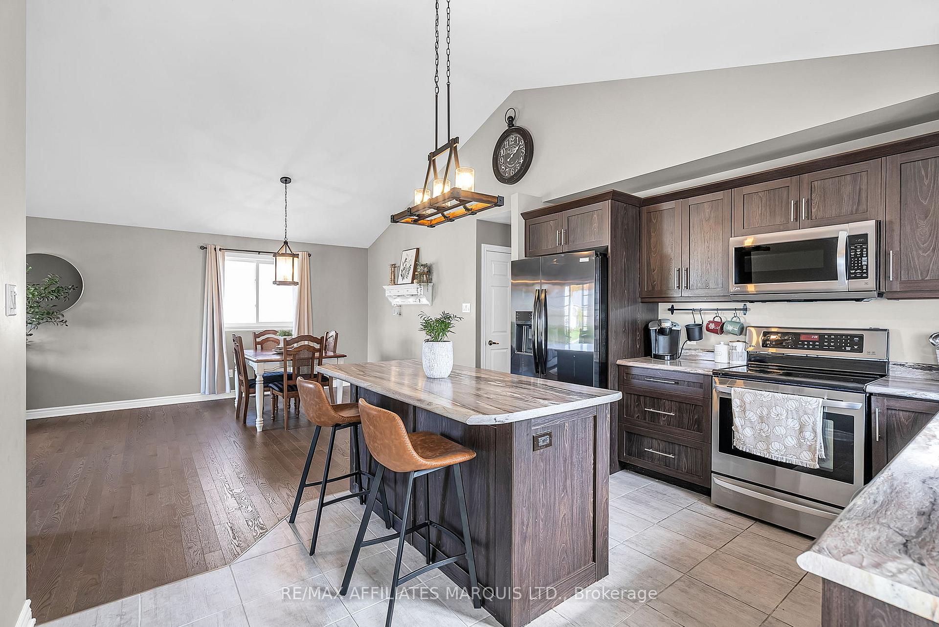 Photo 7 of 46 Mercier Avenue, Cornwall — HOMEH