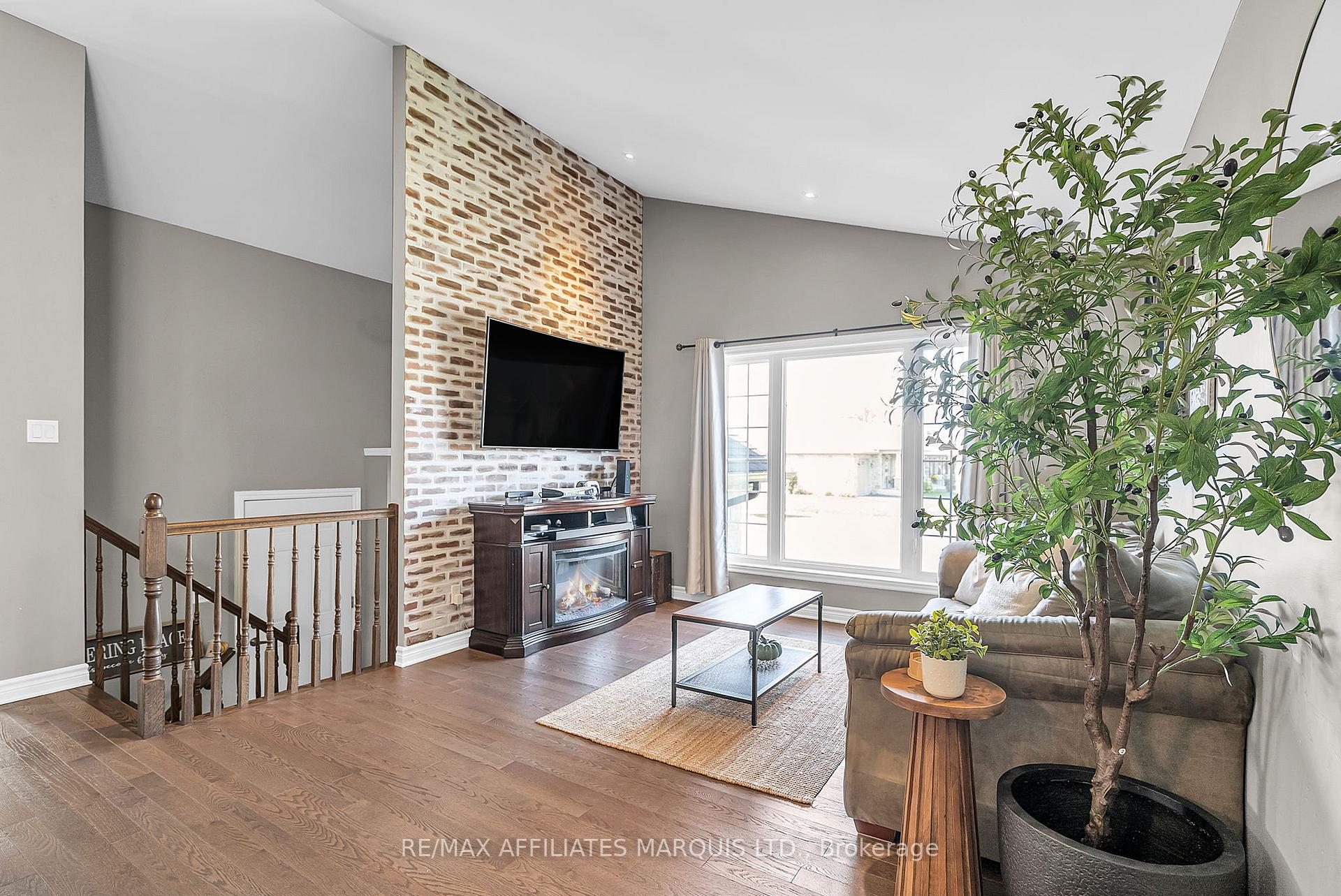 Photo 11 of 46 Mercier Avenue, Cornwall — HOMEH