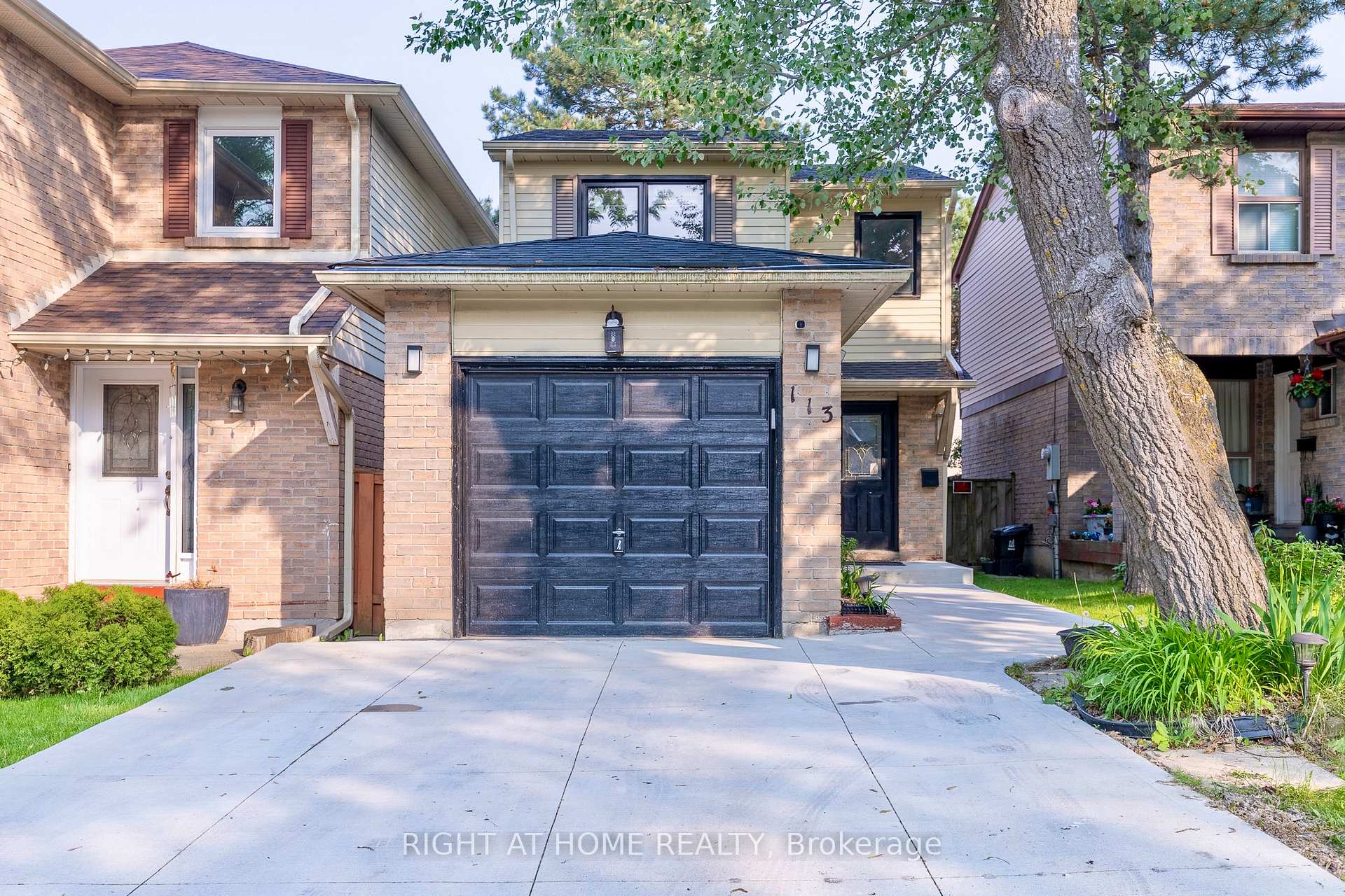 Photo 3 of Unit 7, 113 Alford Crescent, Scarborough, Malvern — HOMEH