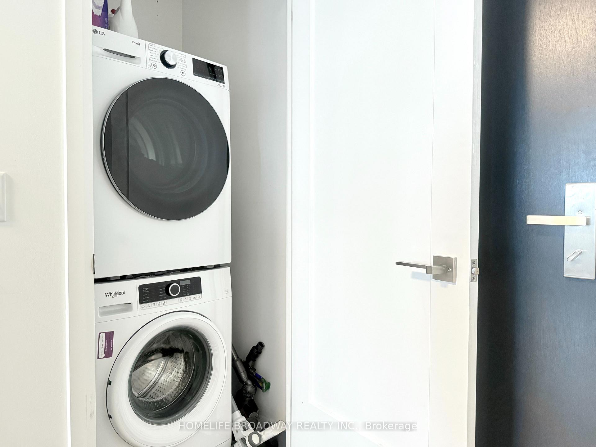 Photo 13 of Unit 1109, 8 Water Walk Drive, Markham, Unionville — HOMEH