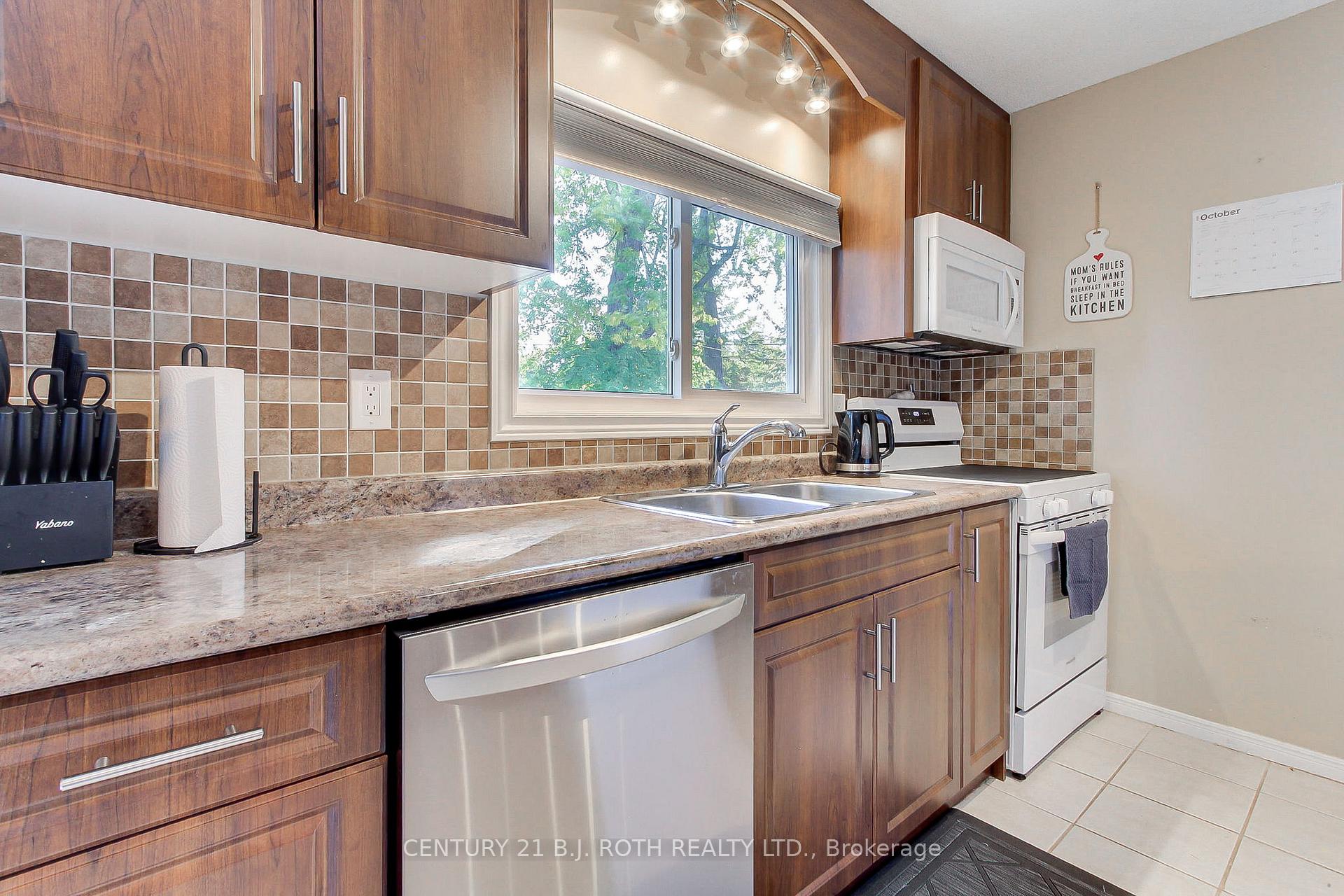 Photo 6 of 32 Franklin Beach Road, Georgina, Sutton & Jackson's Point — HOMEH