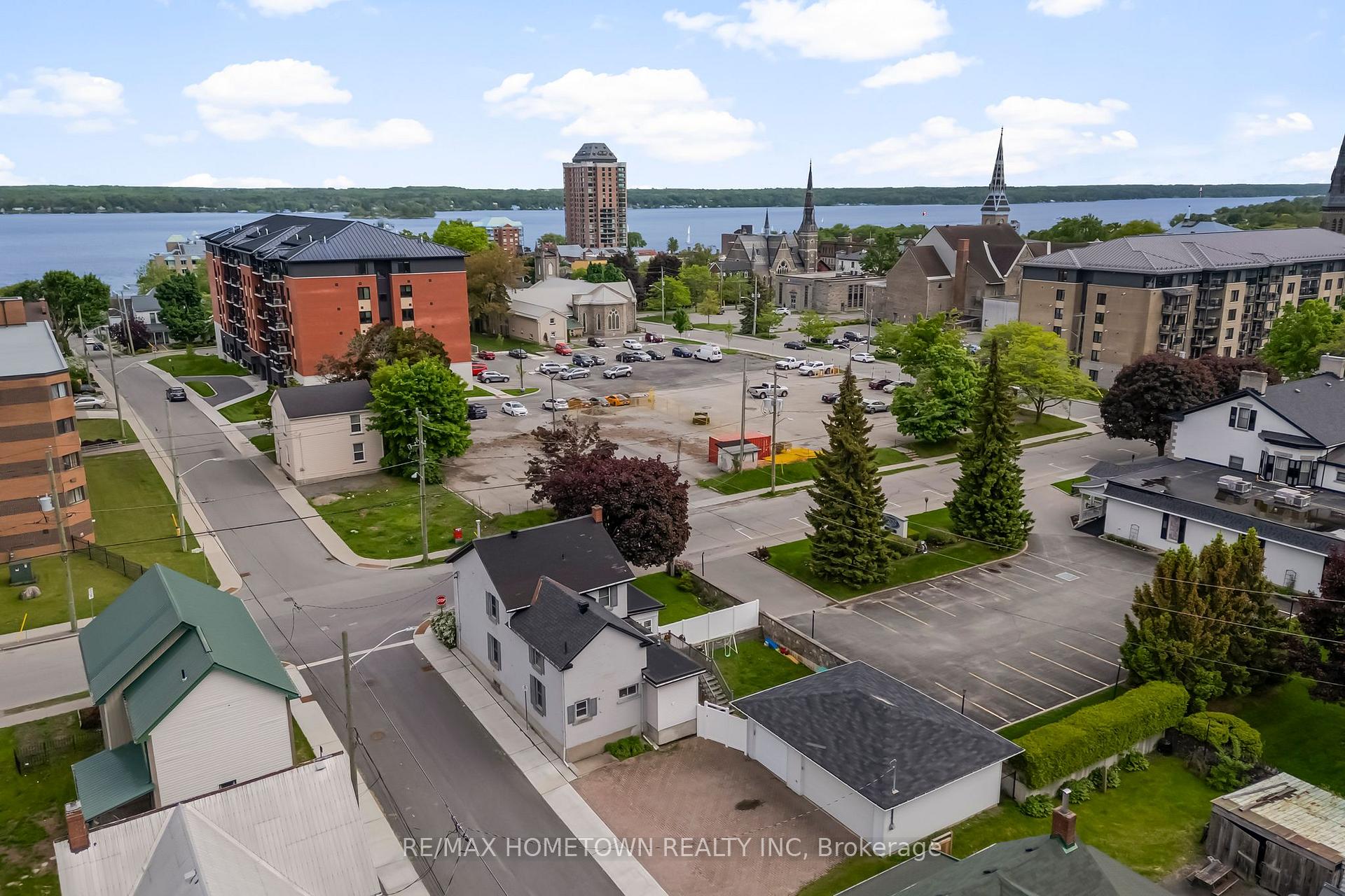 Photo 4 of 22 James Street E, Brockville — HOMEH