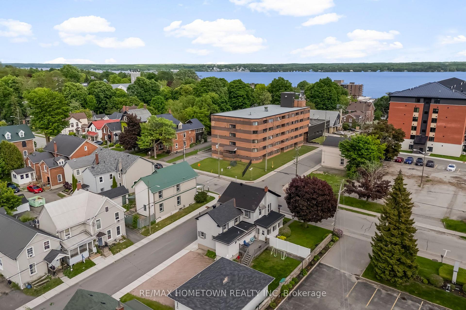 Photo 5 of 22 James Street E, Brockville — HOMEH