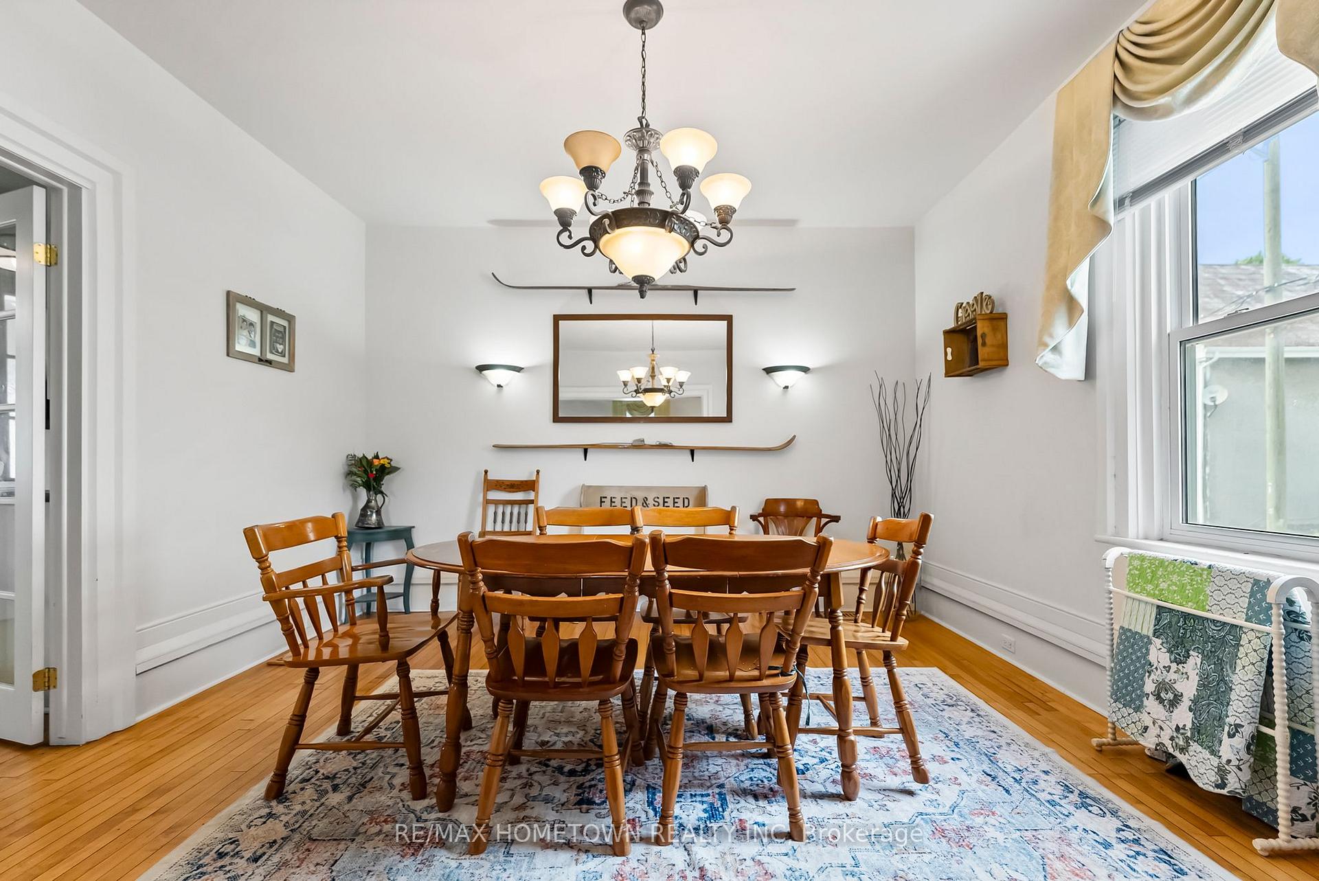 Photo 12 of 22 James Street E, Brockville — HOMEH