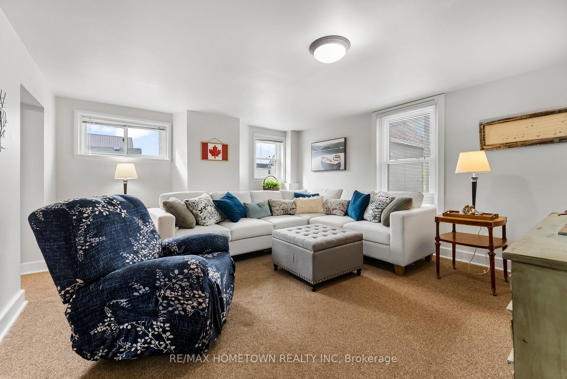Photo 20 of 22 James Street E, Brockville — HOMEH