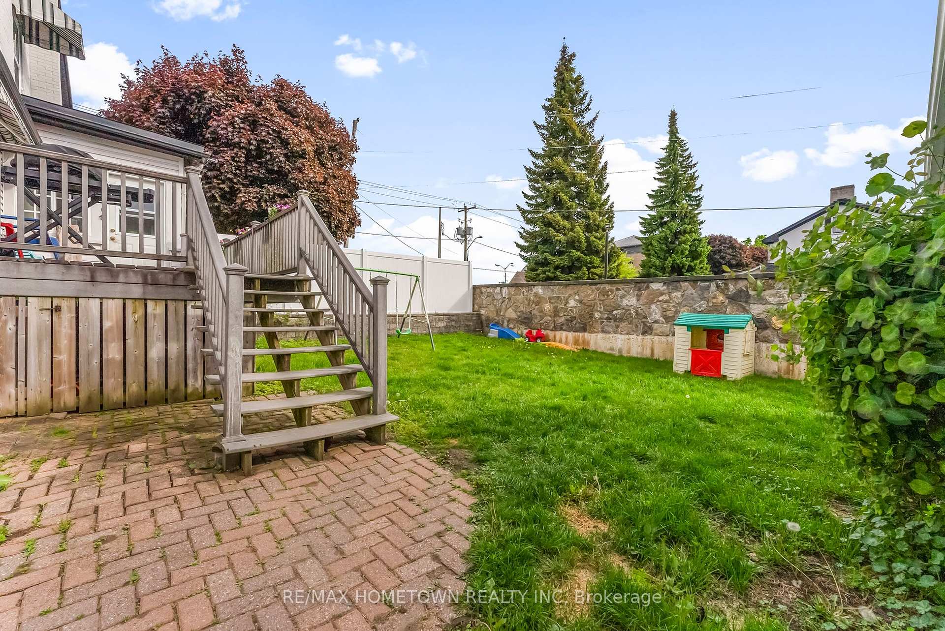 Photo 34 of 22 James Street E, Brockville — HOMEH