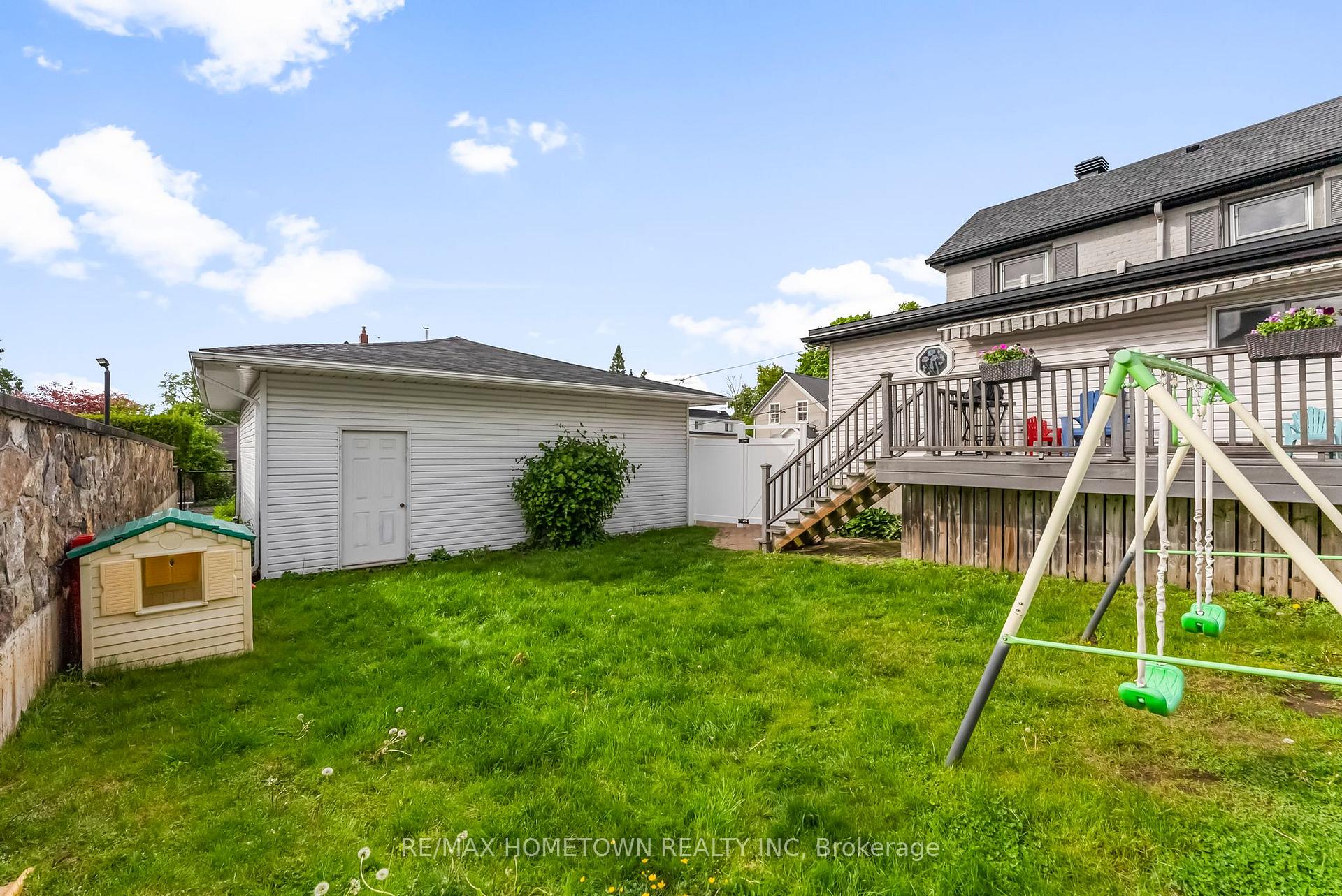Photo 35 of 22 James Street E, Brockville — HOMEH