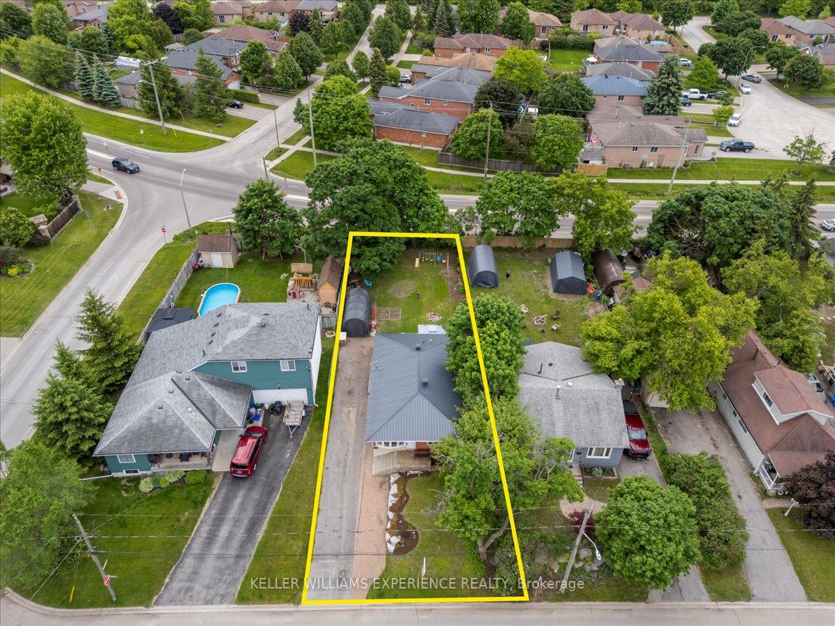Photo 16 of 227 Southview Road, Barrie, South Shore — HOMEH
