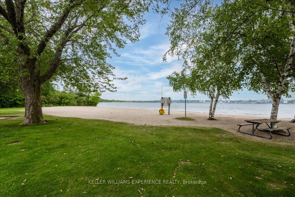 Photo 22 of 227 Southview Road, Barrie, South Shore — HOMEH
