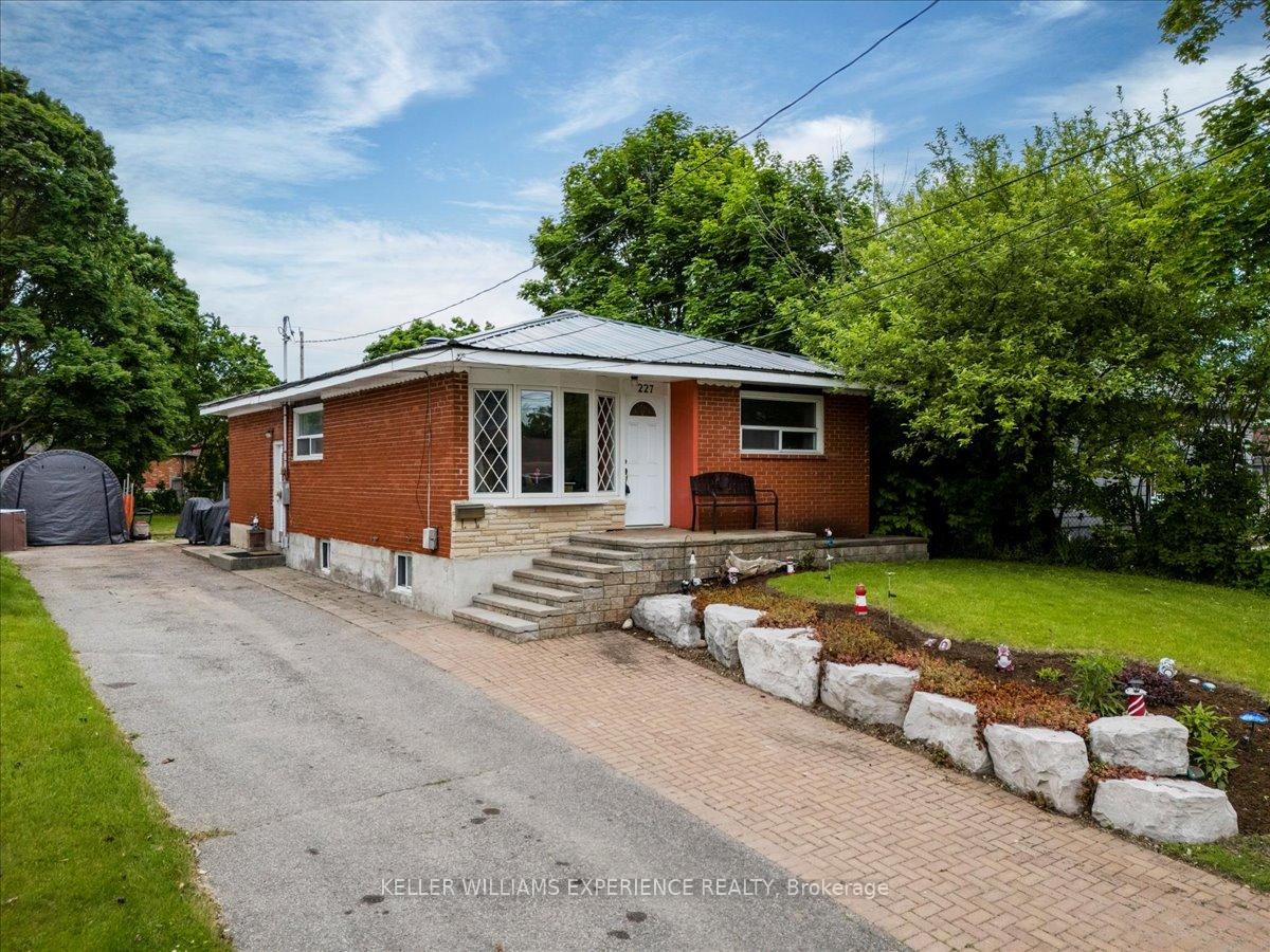 Photo 26 of 227 Southview Road, Barrie, South Shore — HOMEH