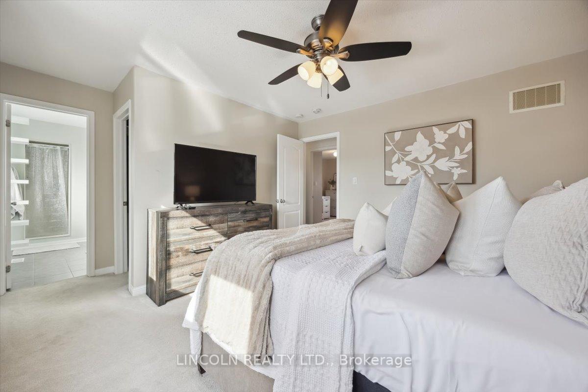 Photo 27 of 19 Don Hadden Crescent, Brock, Sunderland — HOMEH