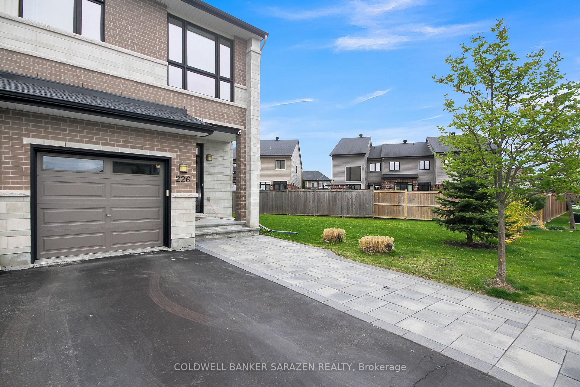 Photo 2 of 226 Southbridge Street, Ottawa, Riverside South/Gloucester Glen — HOMEH