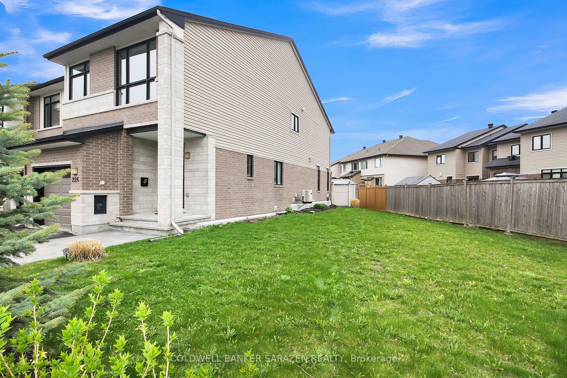 Photo 3 of 226 Southbridge Street, Ottawa, Riverside South/Gloucester Glen — HOMEH