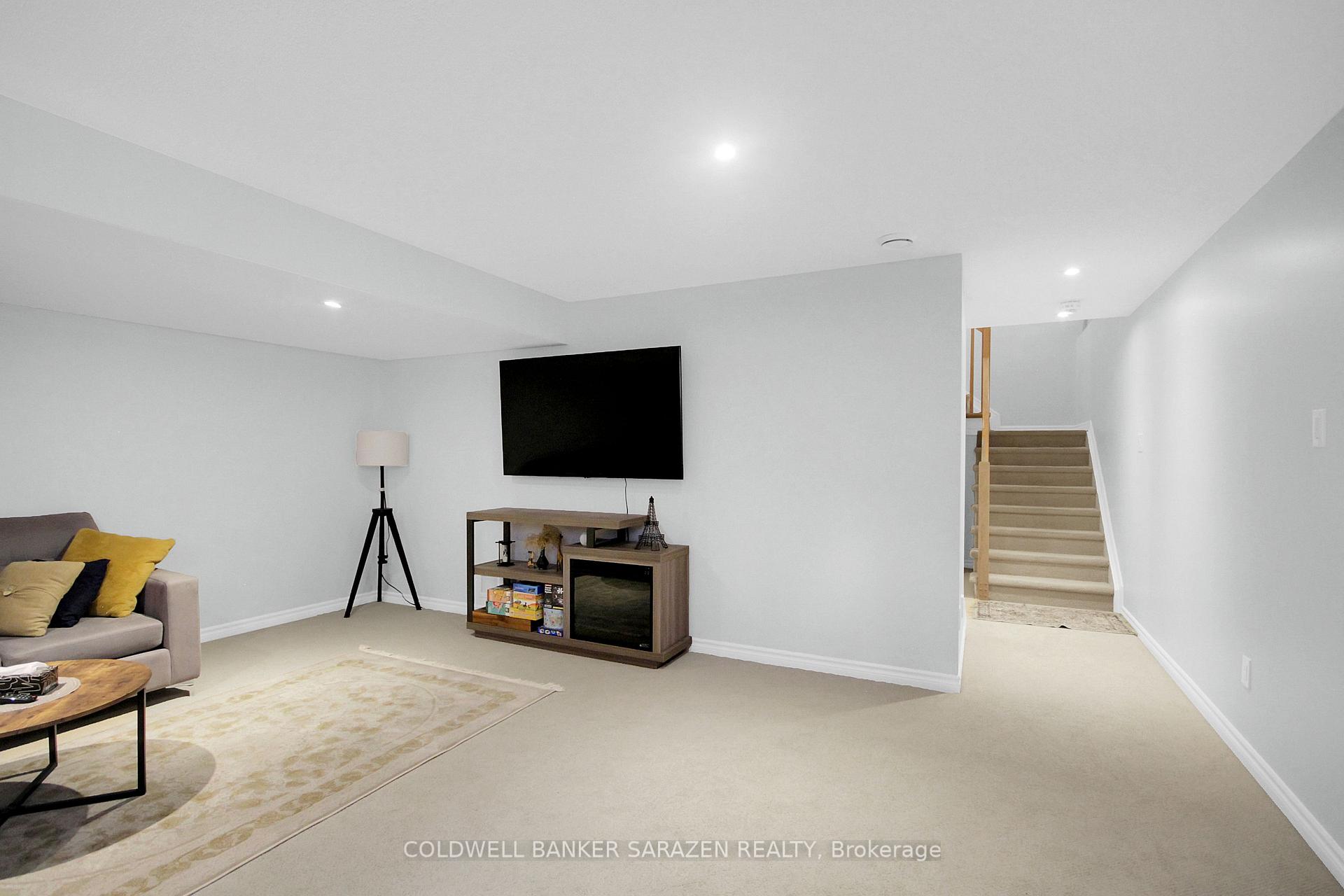 Photo 25 of 226 Southbridge Street, Ottawa, Riverside South/Gloucester Glen — HOMEH