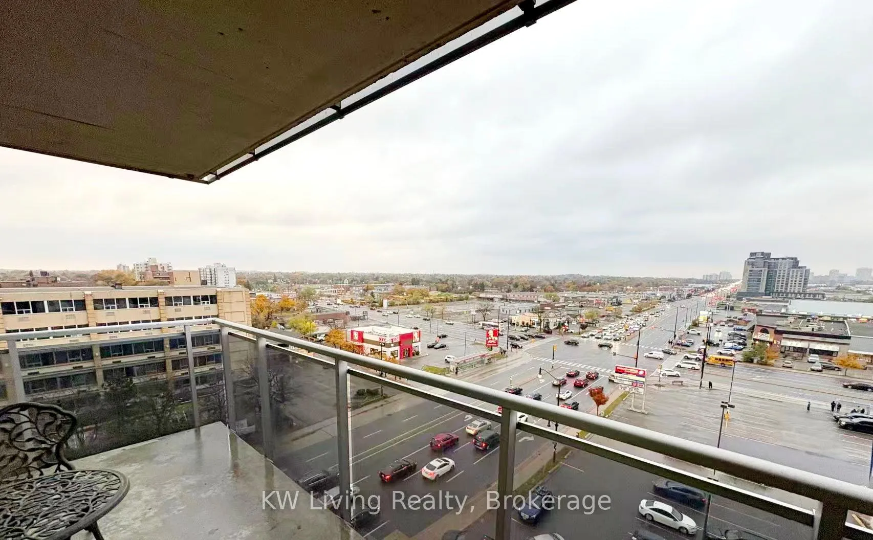 Photo 21 of Unit 810, 215 Queen Street E, Brampton, Queen Street Corridor — HOMEH